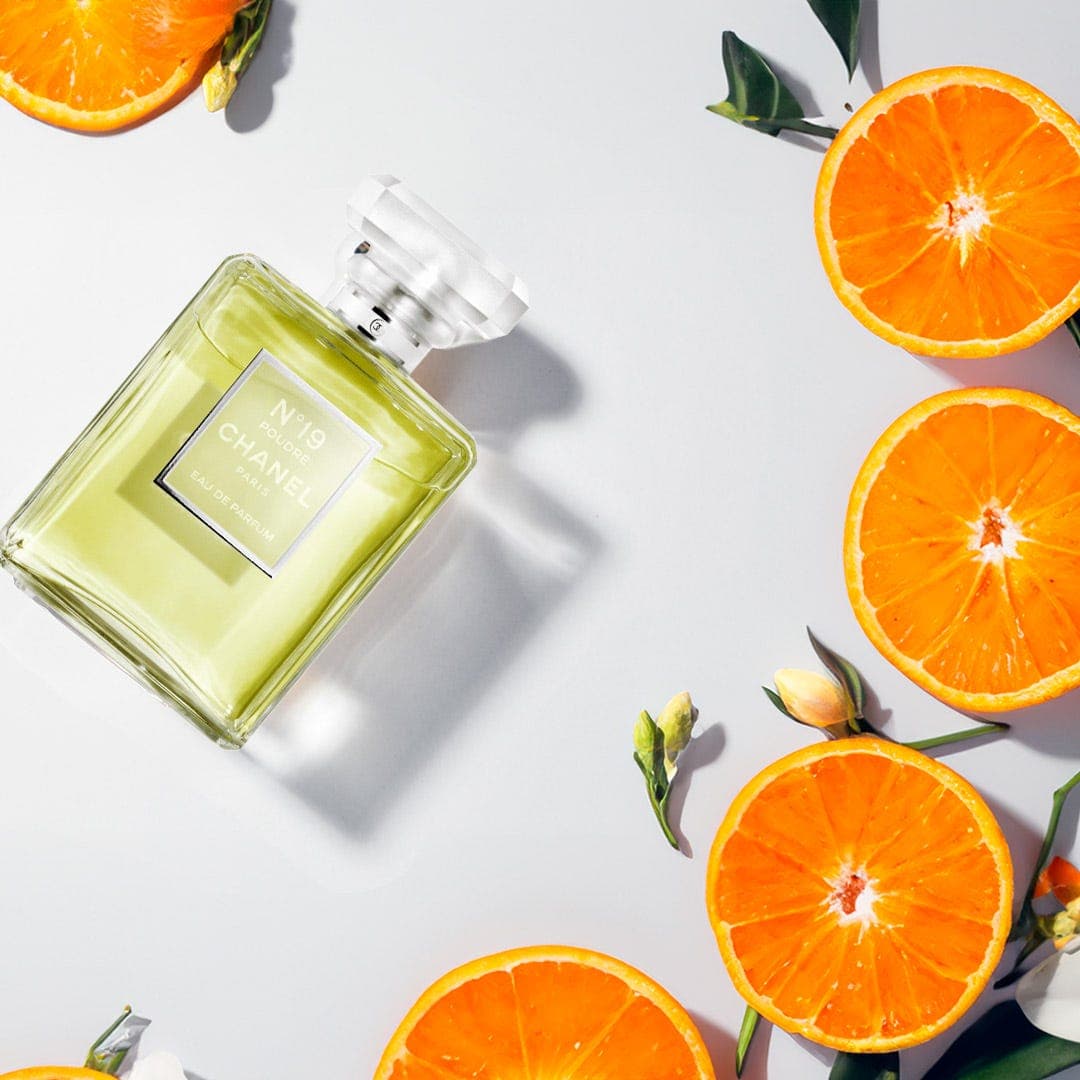 شانيل نمبر 19 بودر عطر او دي بيرفيوم للنساء - 100 مل