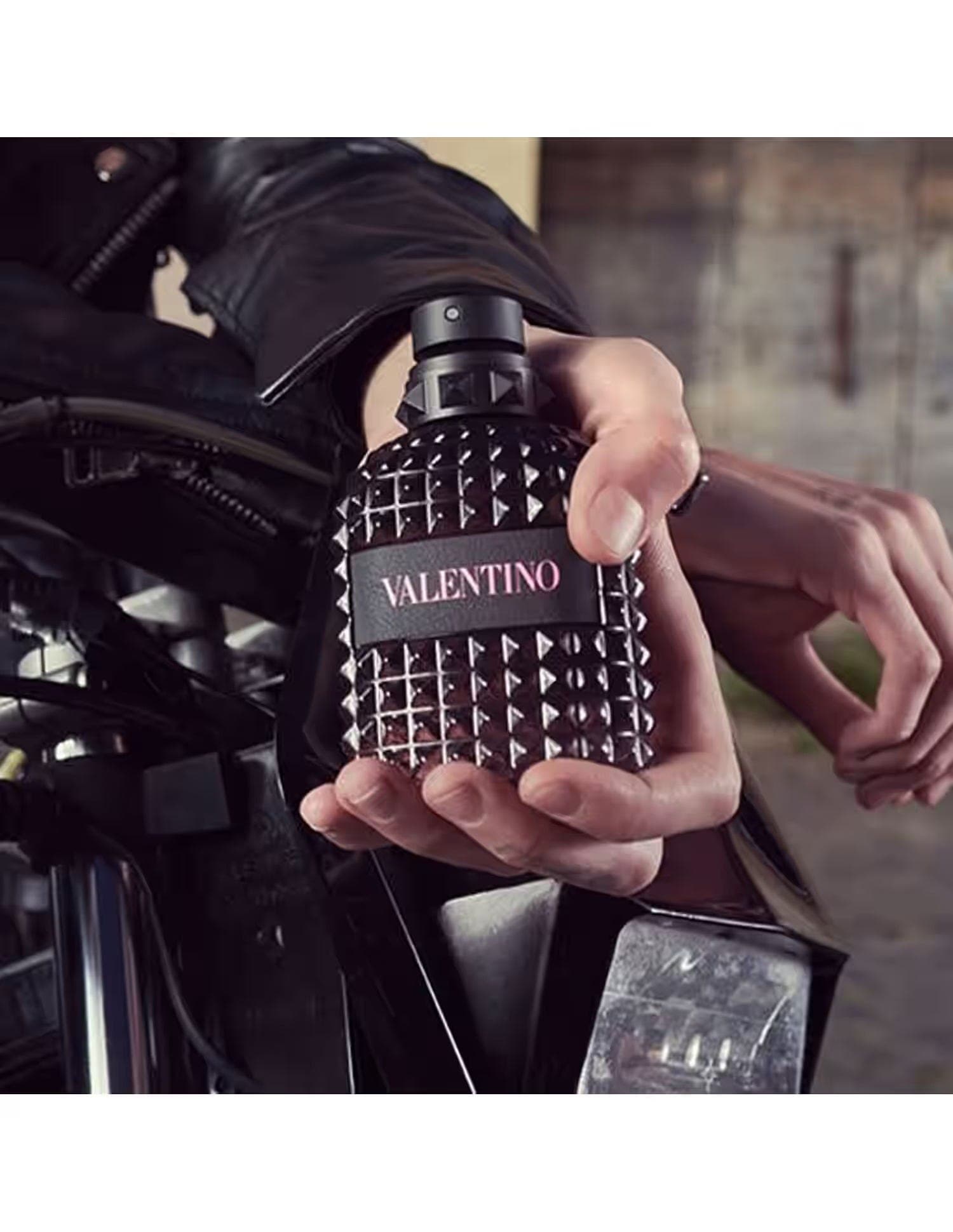 عطر فالنتينو فالنتينو أومو بورن إن روما للرجال - 50 مل