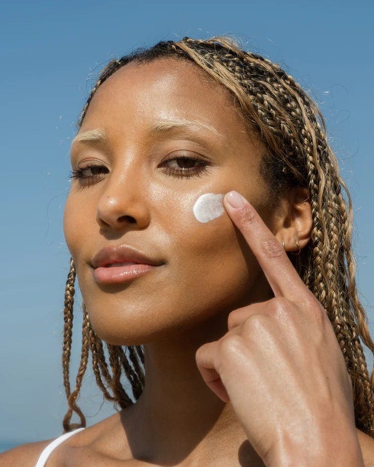 كولا ترافيل كلاسيك واقي شمسي كلاسيكي من الشمس بعامل حماية من الشمس SPF50 خالي من العطور - 60 مل