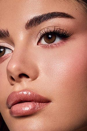 امارا عدسات لاصقة ملونة - دون